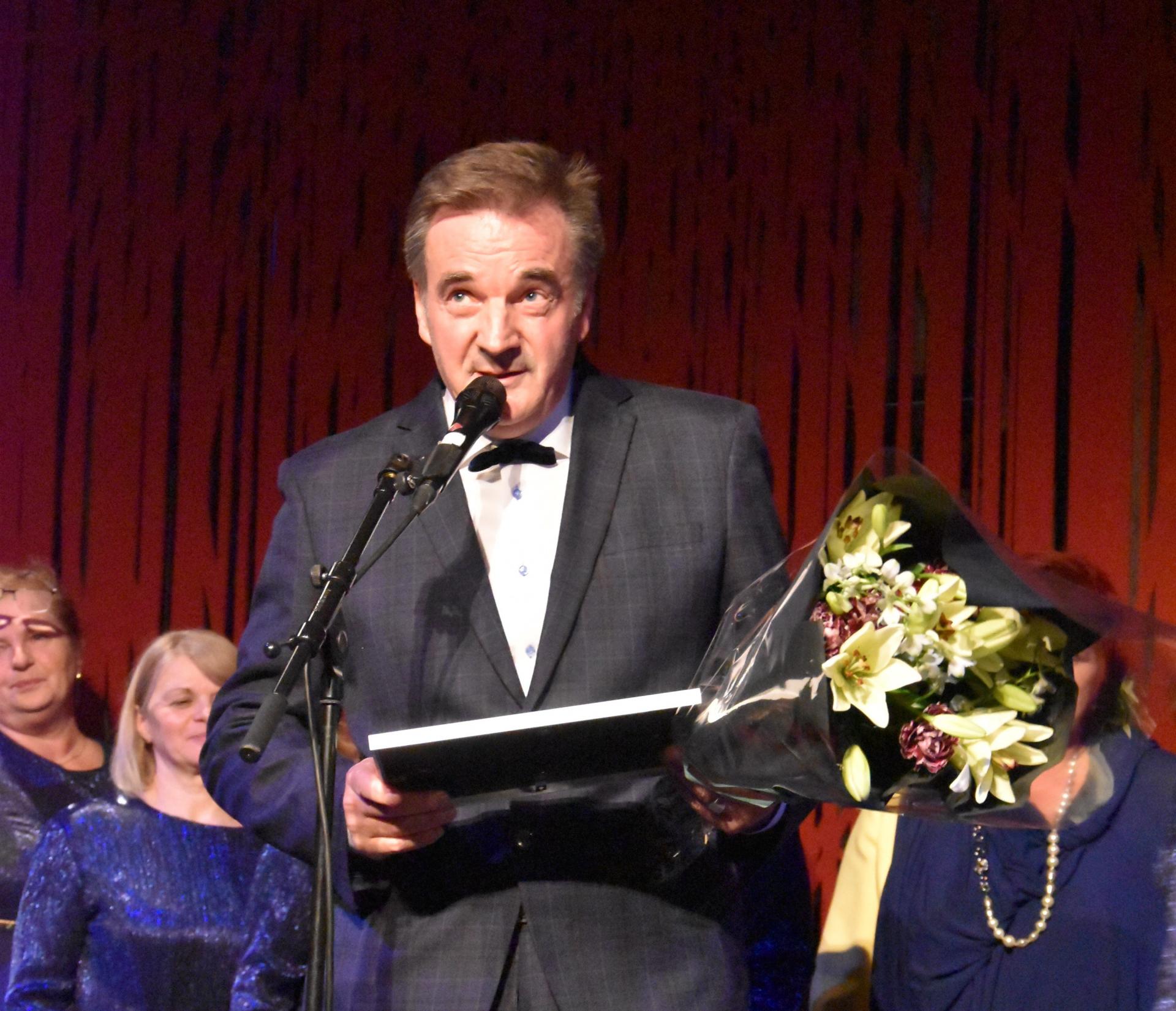 Miralem Bećirović, bh. aktivista u Norveškoj: Harmonikom i angažmanom protiv nostalgije