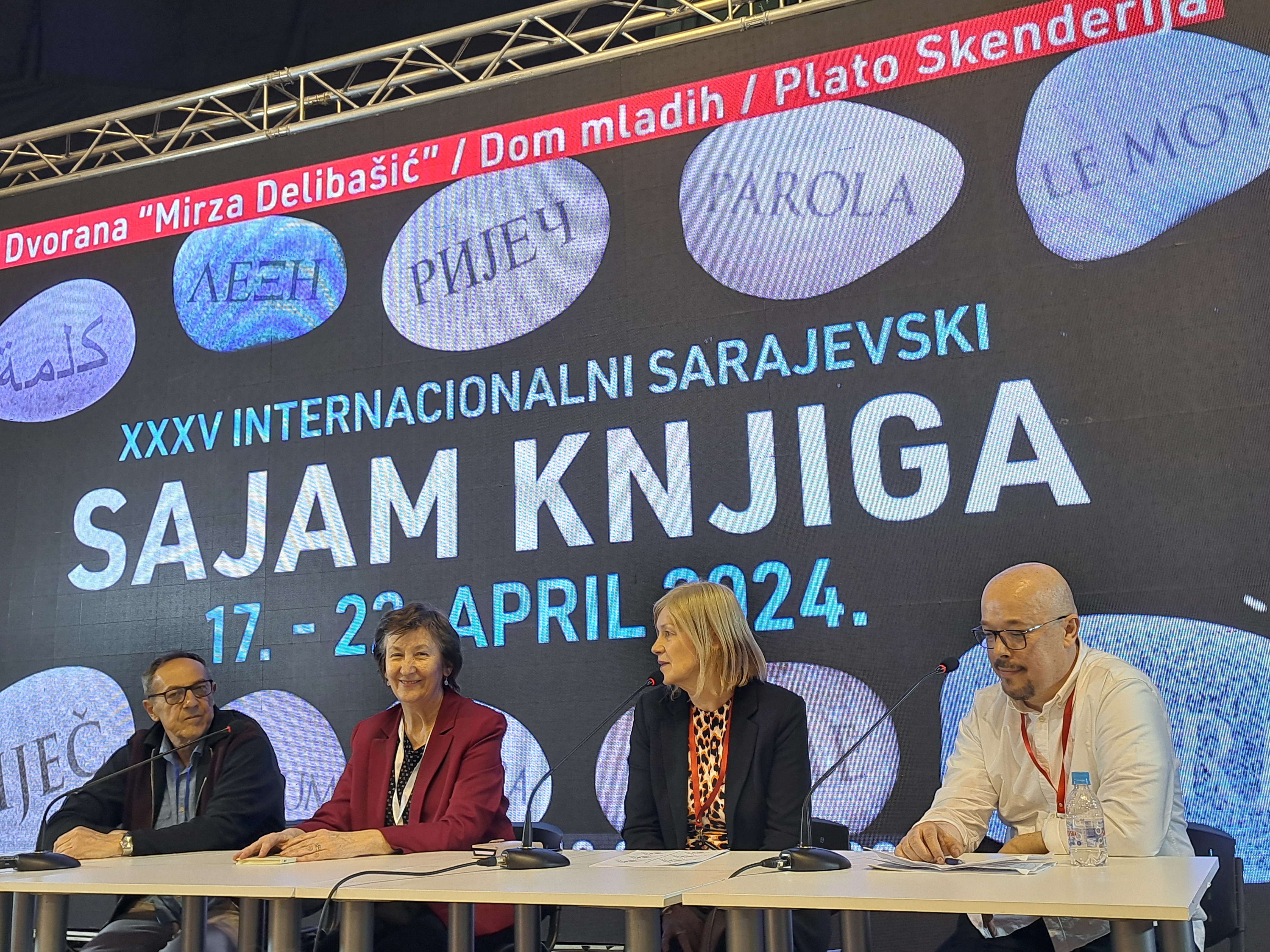 Društvo bosanskohercegovačkih pisaca, prevodilaca i bibliotekara u Švedskoj na 35. Sarajevskom sajmu knjiga 2024.